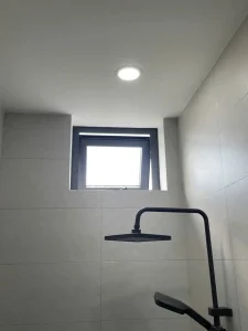 Hoàn thiện cửa nhôm cho chị Nguyệt - Cam Tân