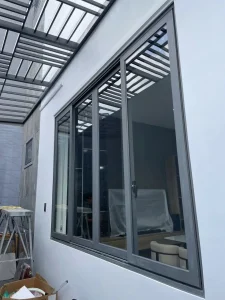 Hoàn thiện cửa nhôm cho chị Nguyệt - Cam Tân